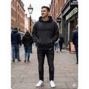 Valabasas Platinum Black Embroidered Oversized Hoodie, Men’s Small NEW